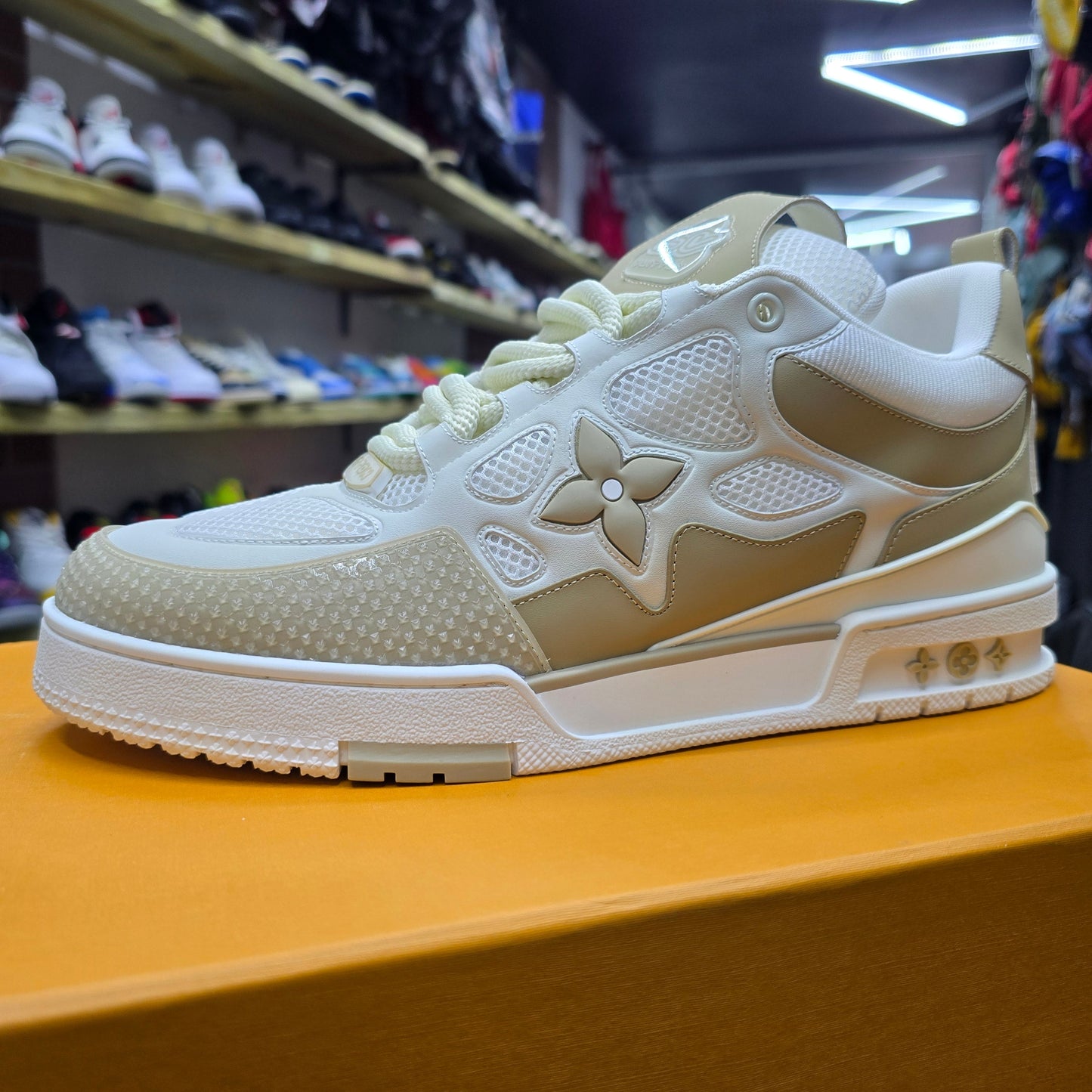 Louis Vuitton Stellar Cream Sneaker qckPR