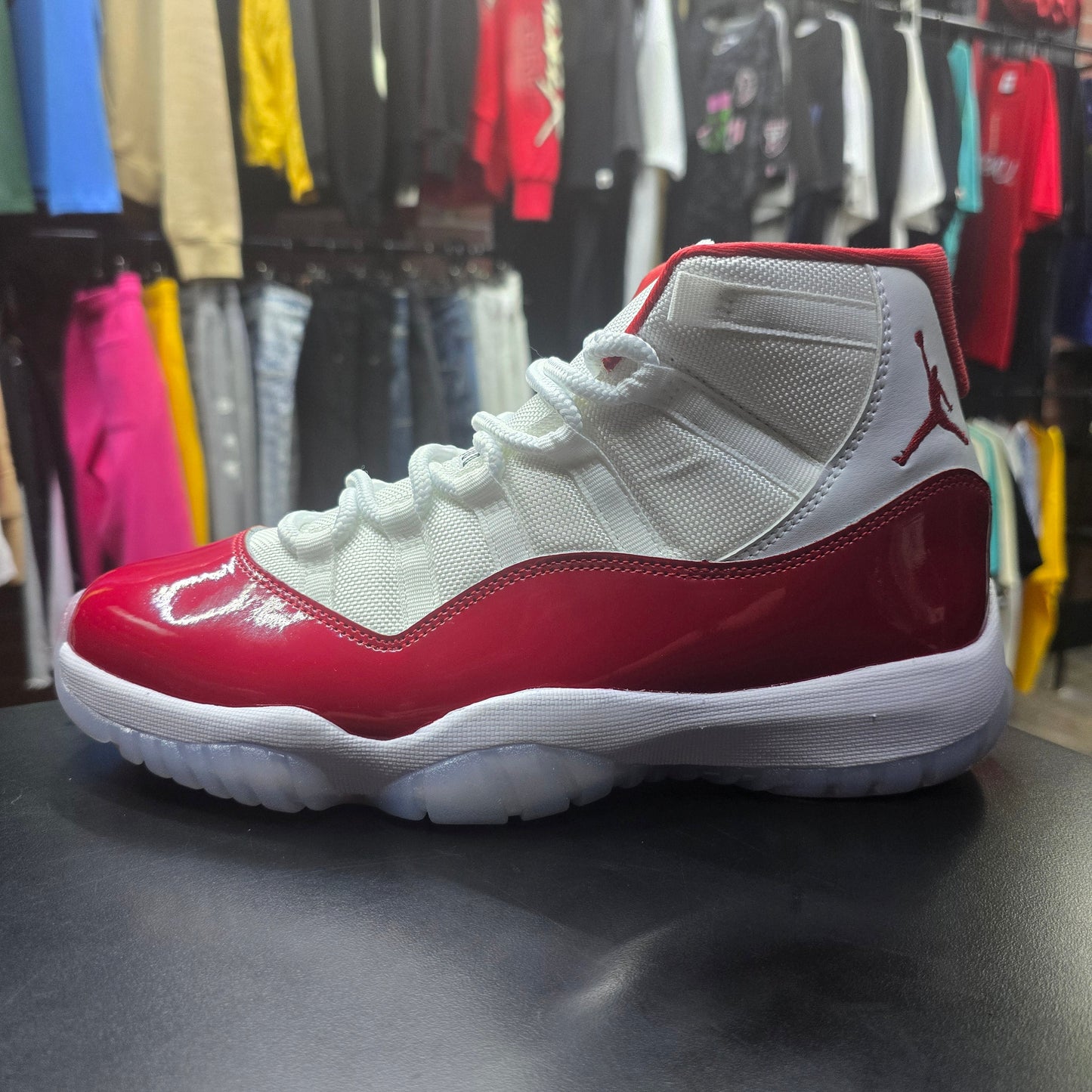 Jordan 11 Retro
Cherry qckPR