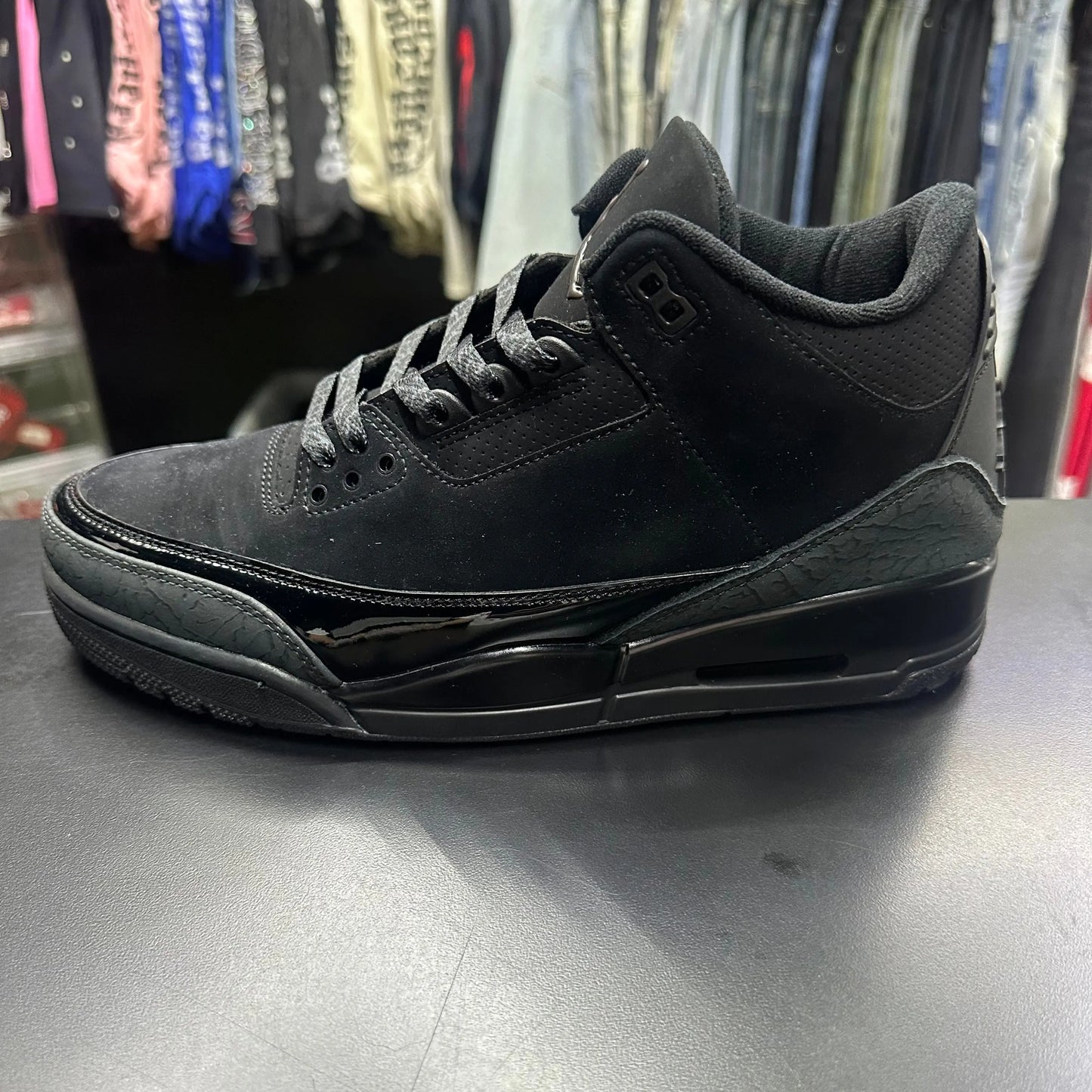 Retro 3 Blackcat