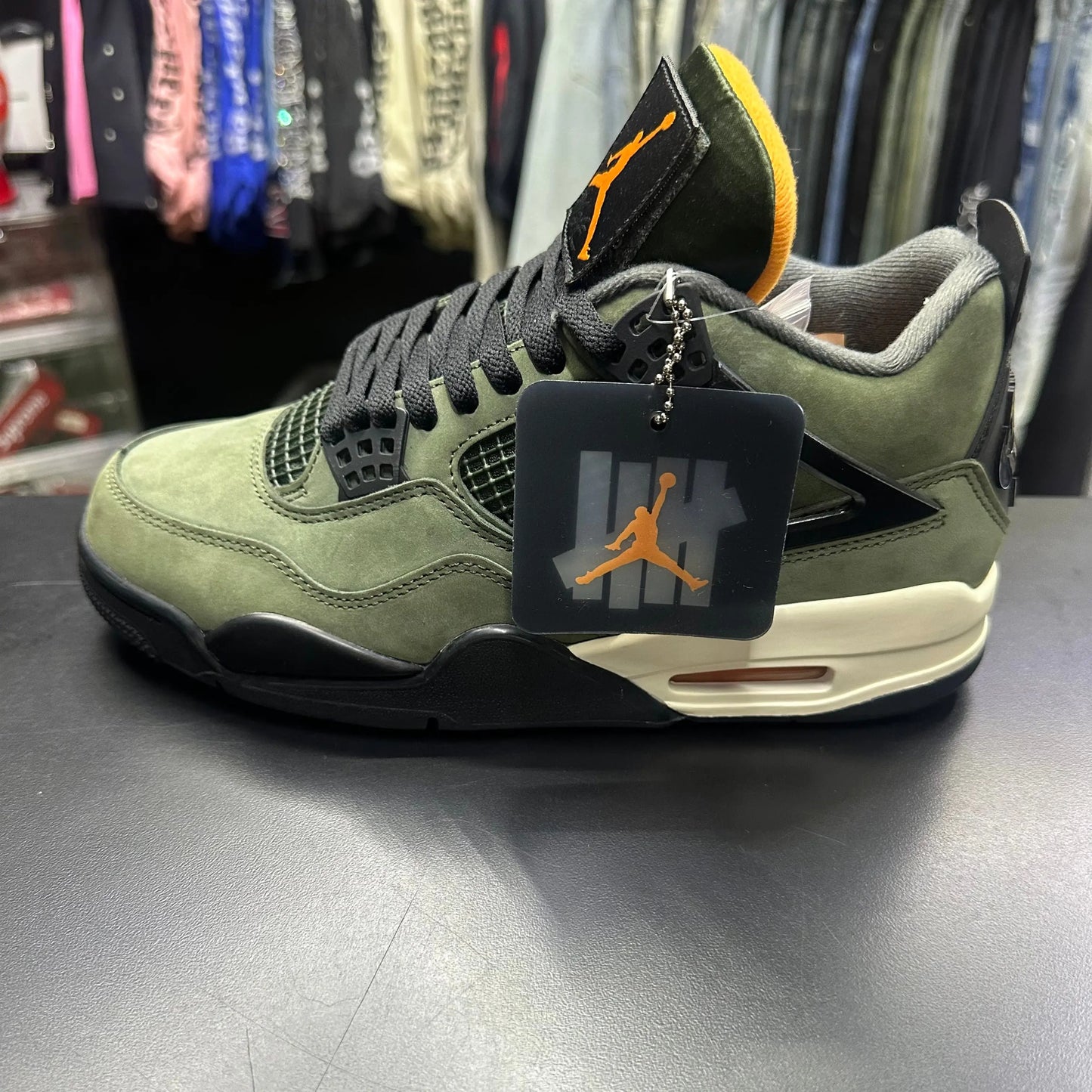 Retro 4 Undefeated