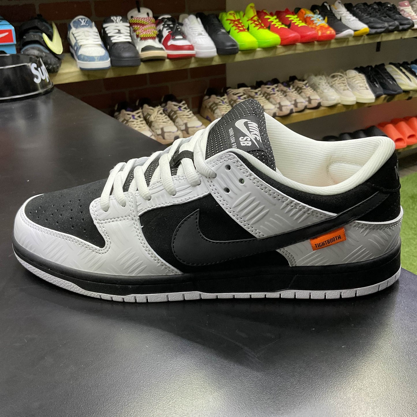 Nike Low TightBooth - 6.5 qckPR