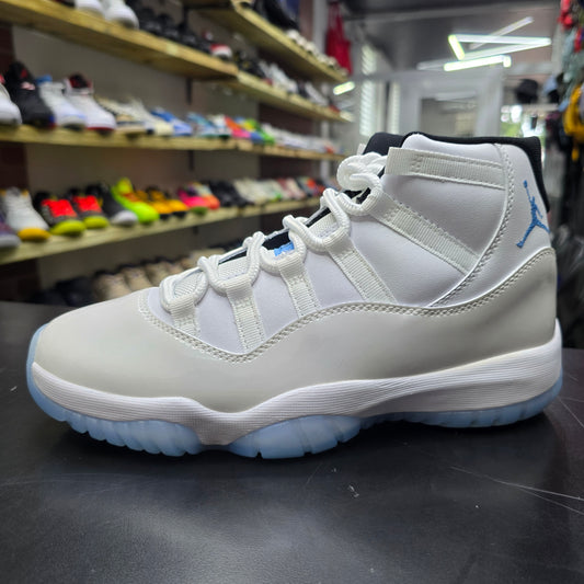 Air Jordan 11 Retro Legend Blue