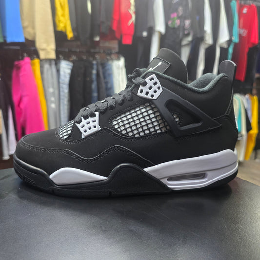 AirJordan 4 White Thunder