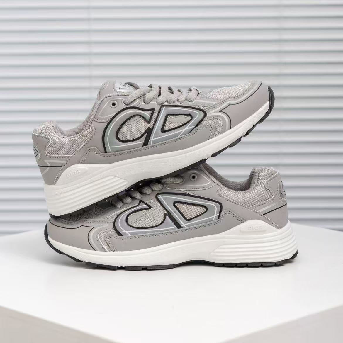 Dior B30