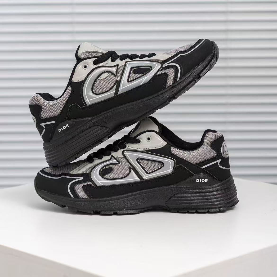 Dior B30