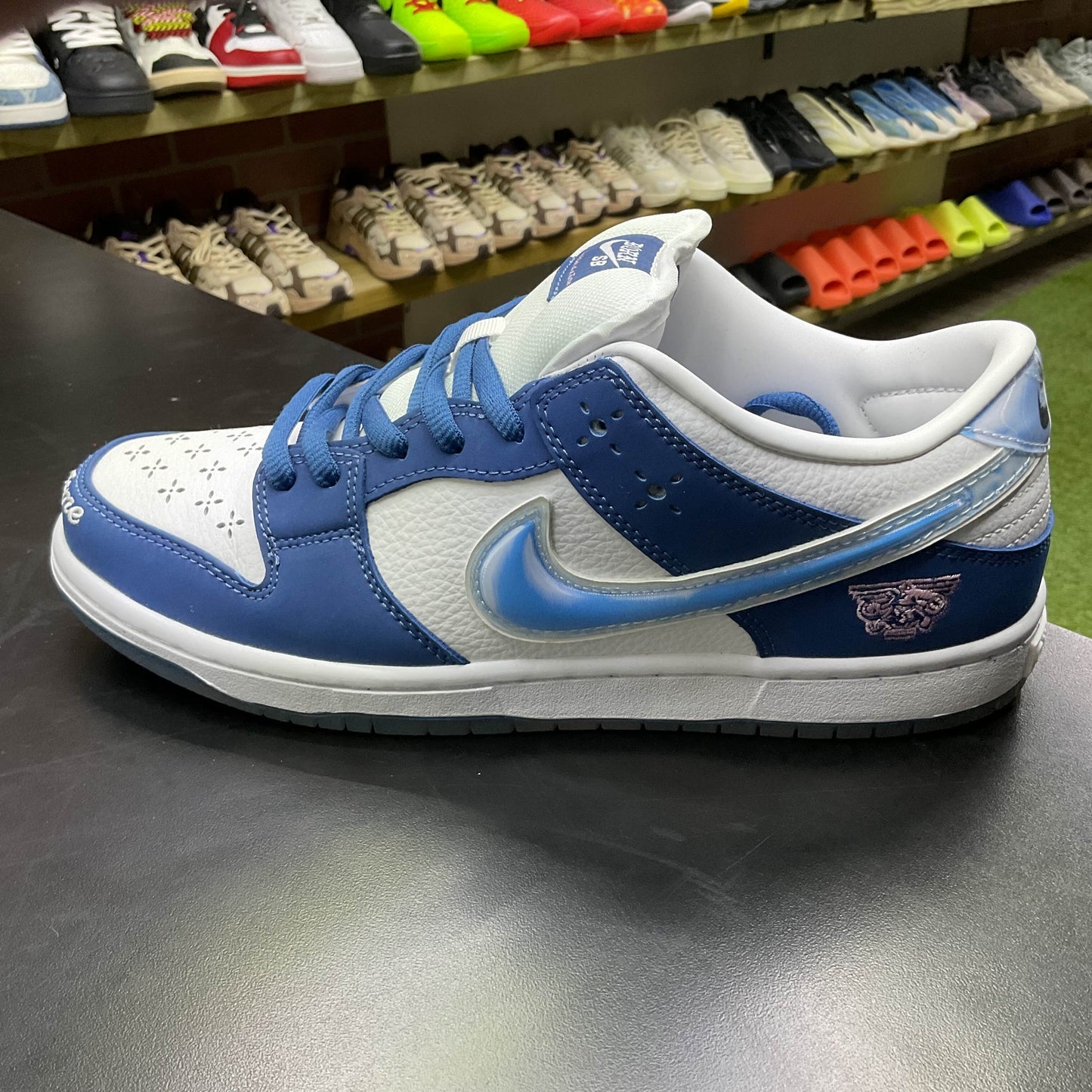 Nike Low Raised One