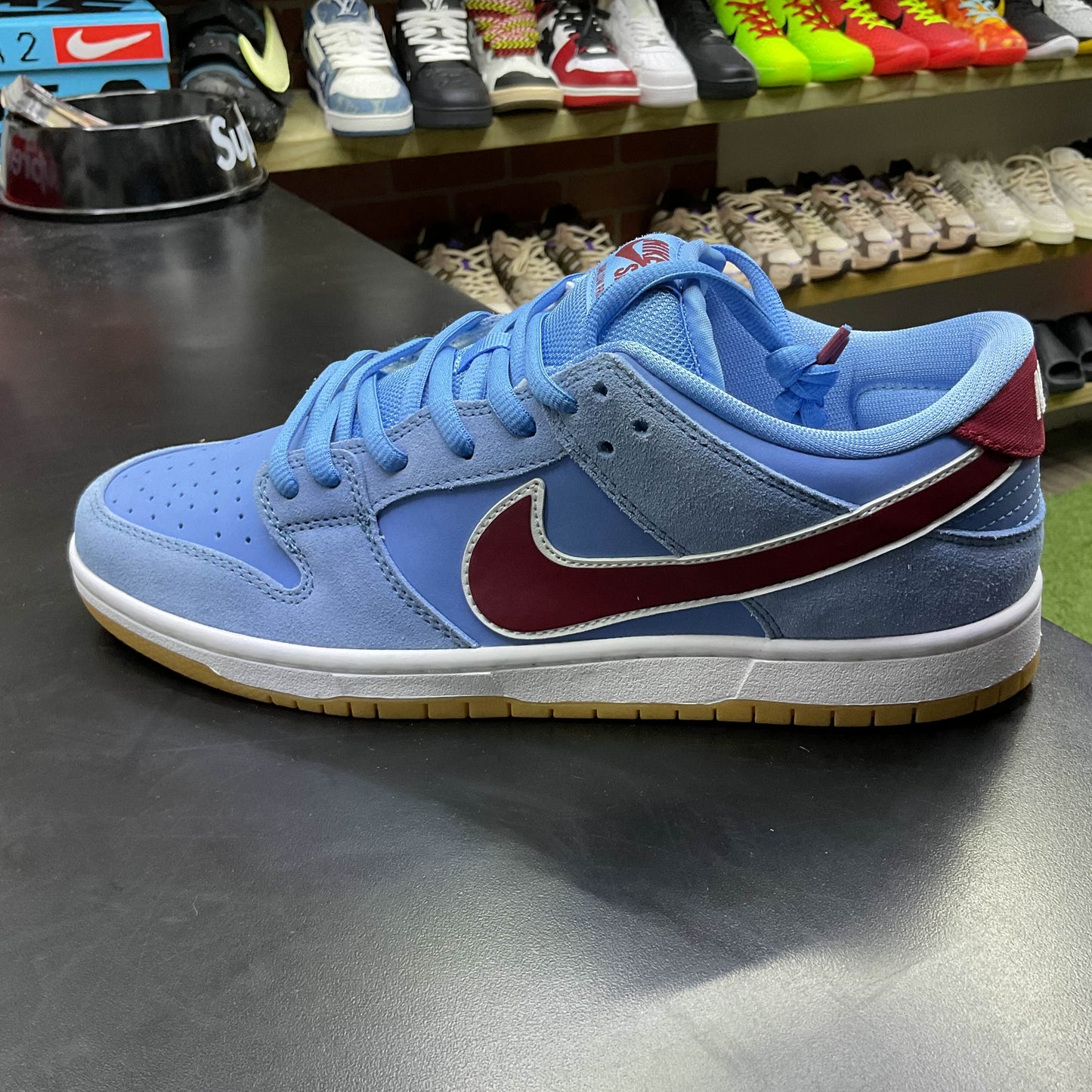 Nike Low Philadelphia