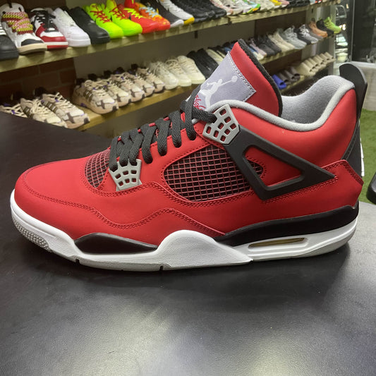 AirJordan 4 Toro Bravo